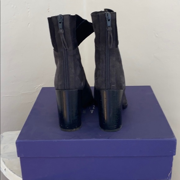 Stuart Weitzman, Select, slate grey suede bootie - Picture 3 of 7